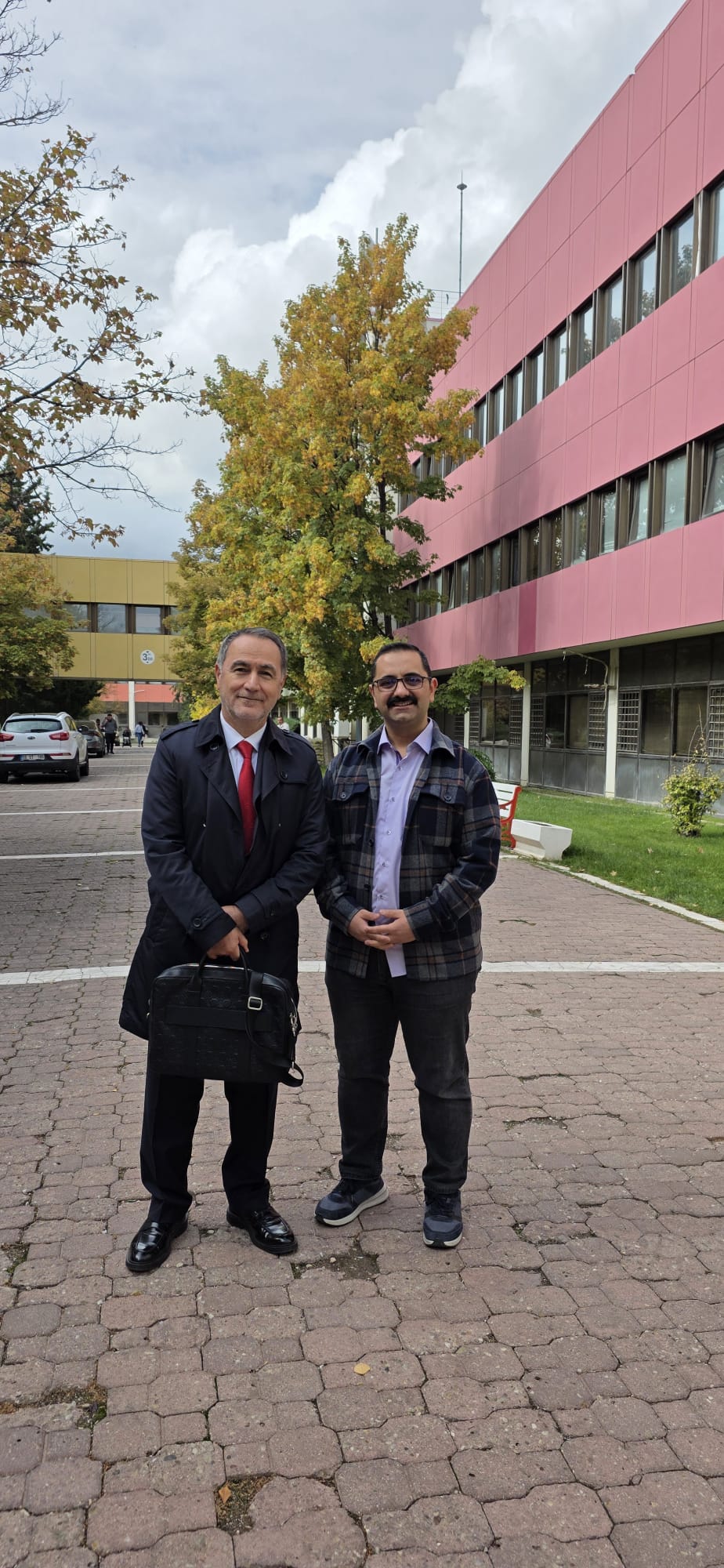 DR. İLHAMİ FINDIKÇI