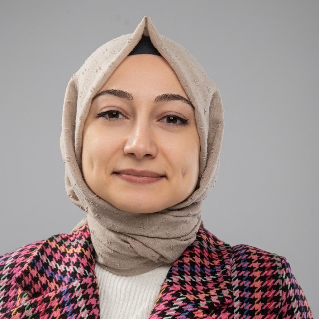 Elif Akay