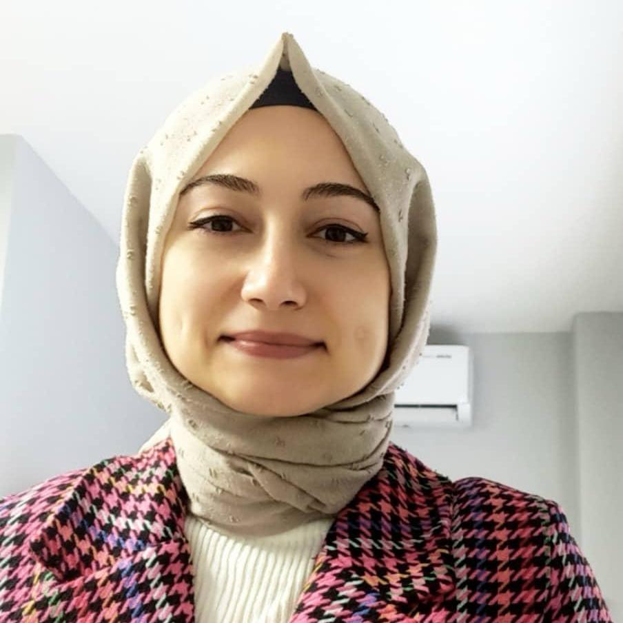 Elif Akay